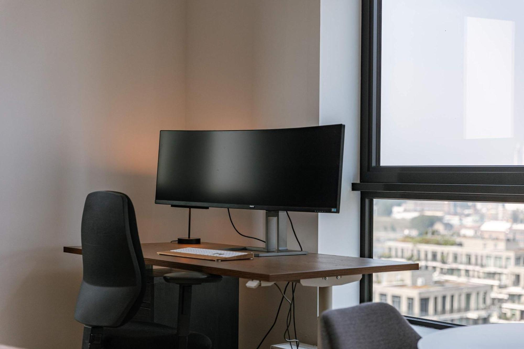 Huswell - Amazing In London Tower With Parking *